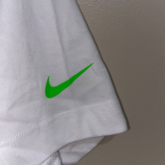 Nike Dri-FIT Rafa Nadal Tennis T-Shirt White Green DZ2639-100 Men's NEW - Picture 4 of 9